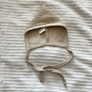 KATE QUINN NB Cream Pixie Hat, Gently Used